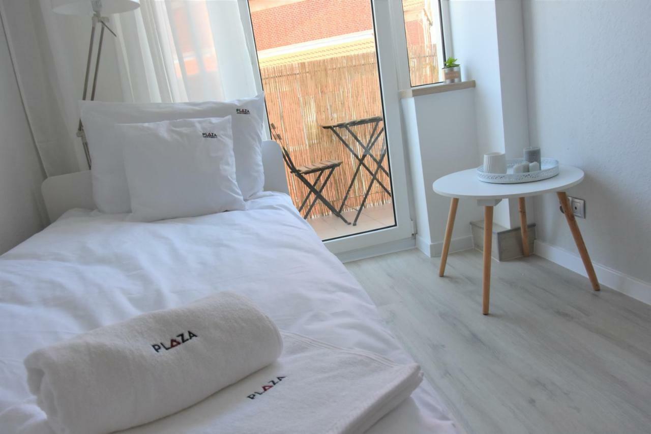 Apartment Plaza *